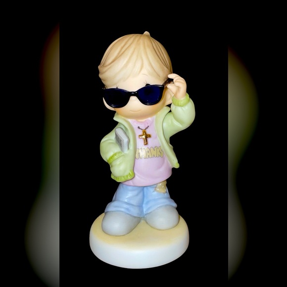 Precious Moments Figurine- “Gratitude With Attitude” - Picture 1 of 12